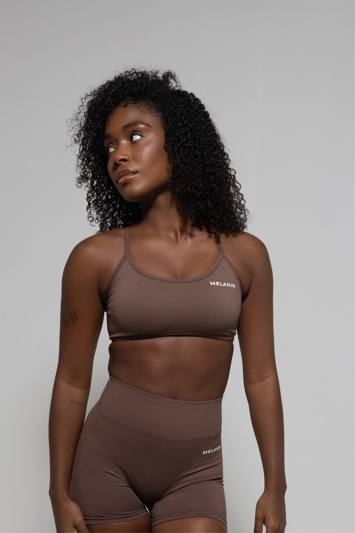 BROWN CRISS CROSS BACK SPORTS BRA