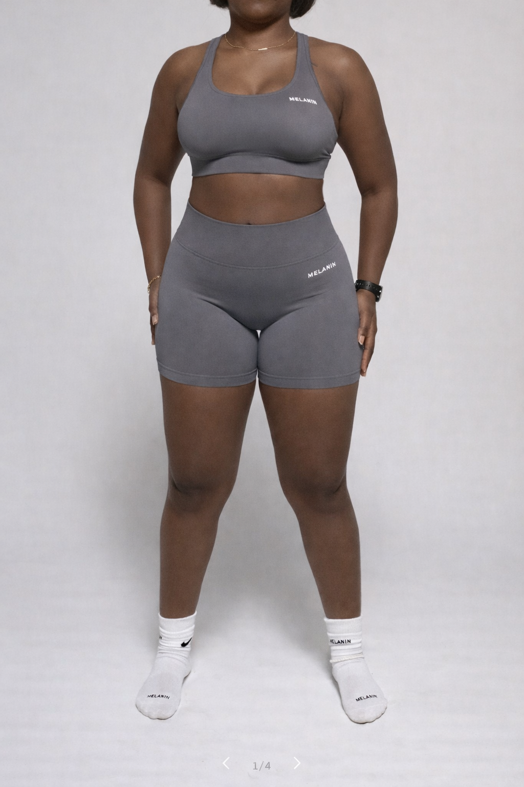 GREY SEAMLESS SHORTS
